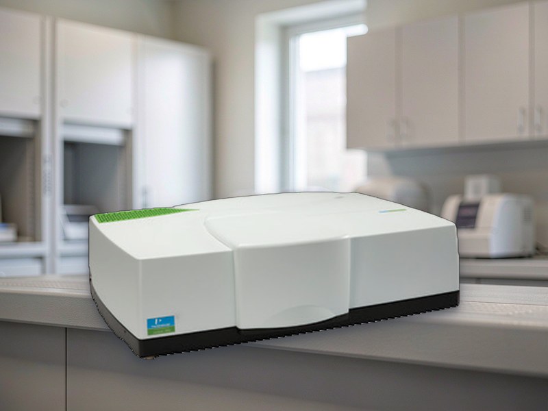 LAMBDA 750/850+/1050+ UV/Vis/NIR Spectrophotometer